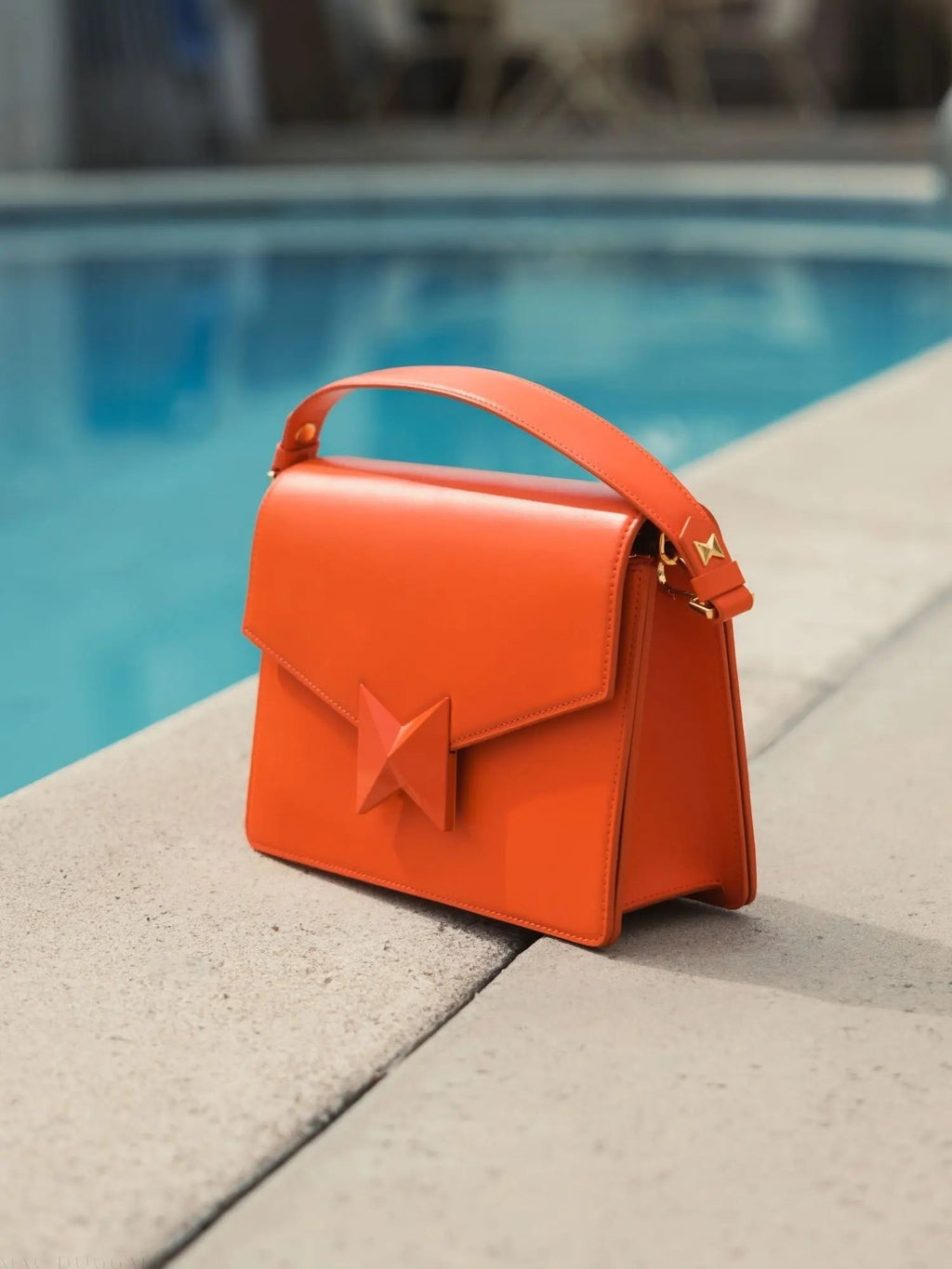 Orange Medium Classic Leather Shoulder Bag