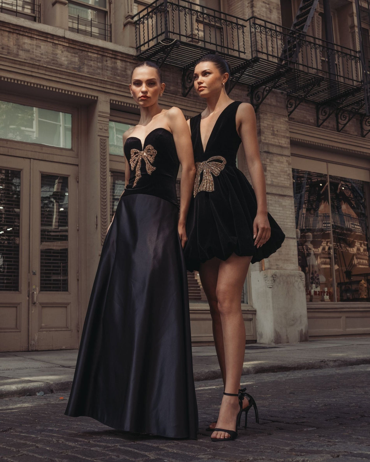 Black Sleeveless Bubble Hem Velvet Mini Dress With Bow