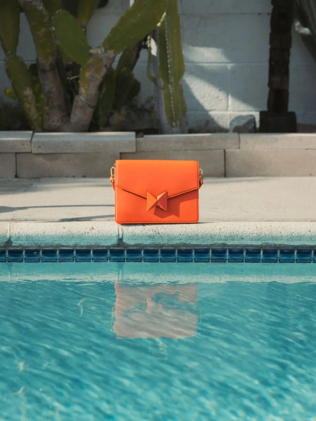 Orange Medium Classic Leather Shoulder Bag