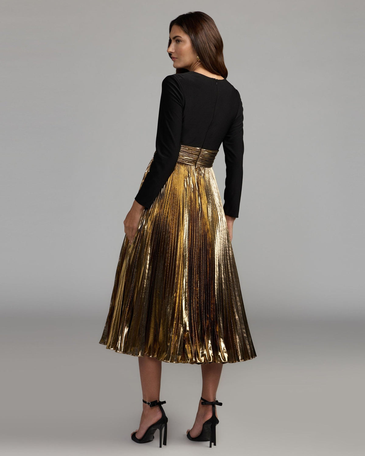 Black Gold Long Sleeve Pleated Midi Dress