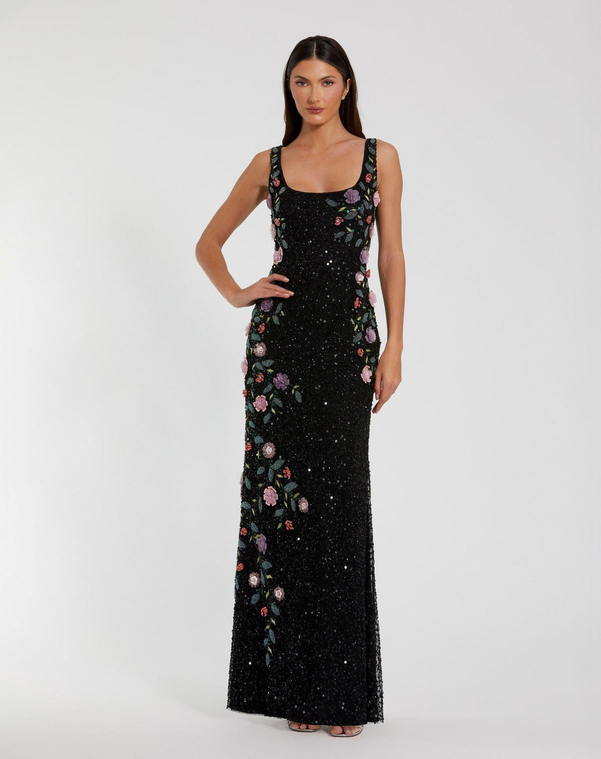 Petite Black Floral Beaded Scoop Neck Sleeveless Gown