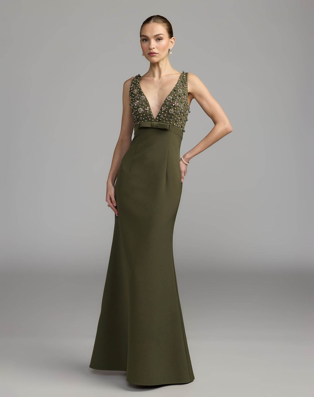 Sleeveless Embellished Crepe Gown With Bow