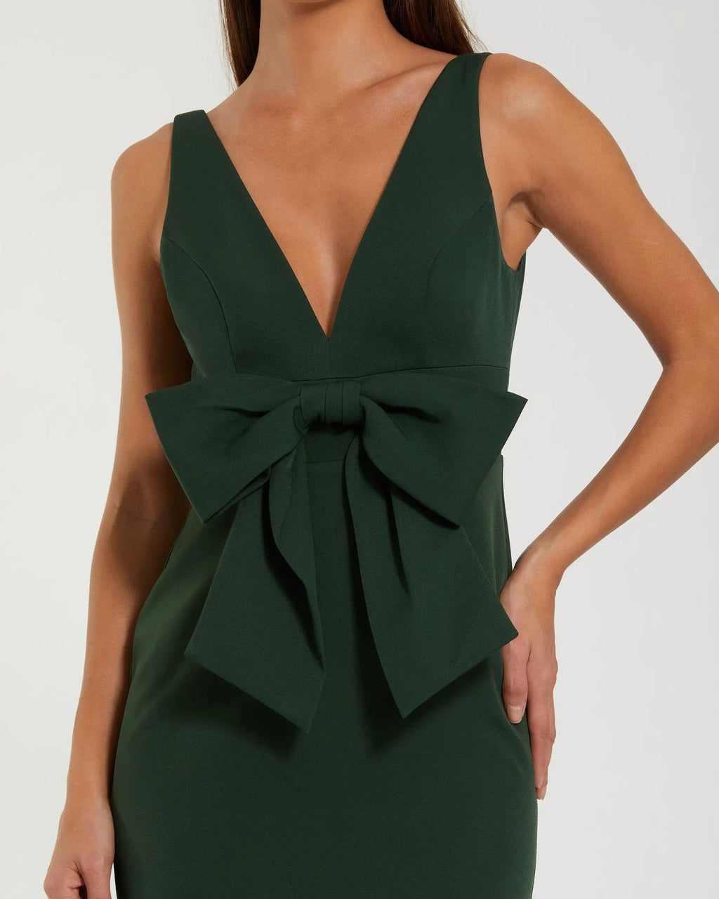 Emerald Sleeveless V-Neck Crepe Gown with Bow