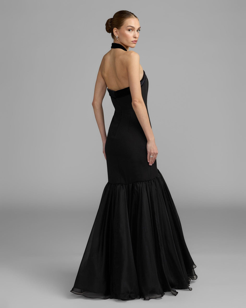 Petite Black Sleeveless Halter Neck Mermaid Gown With Bow