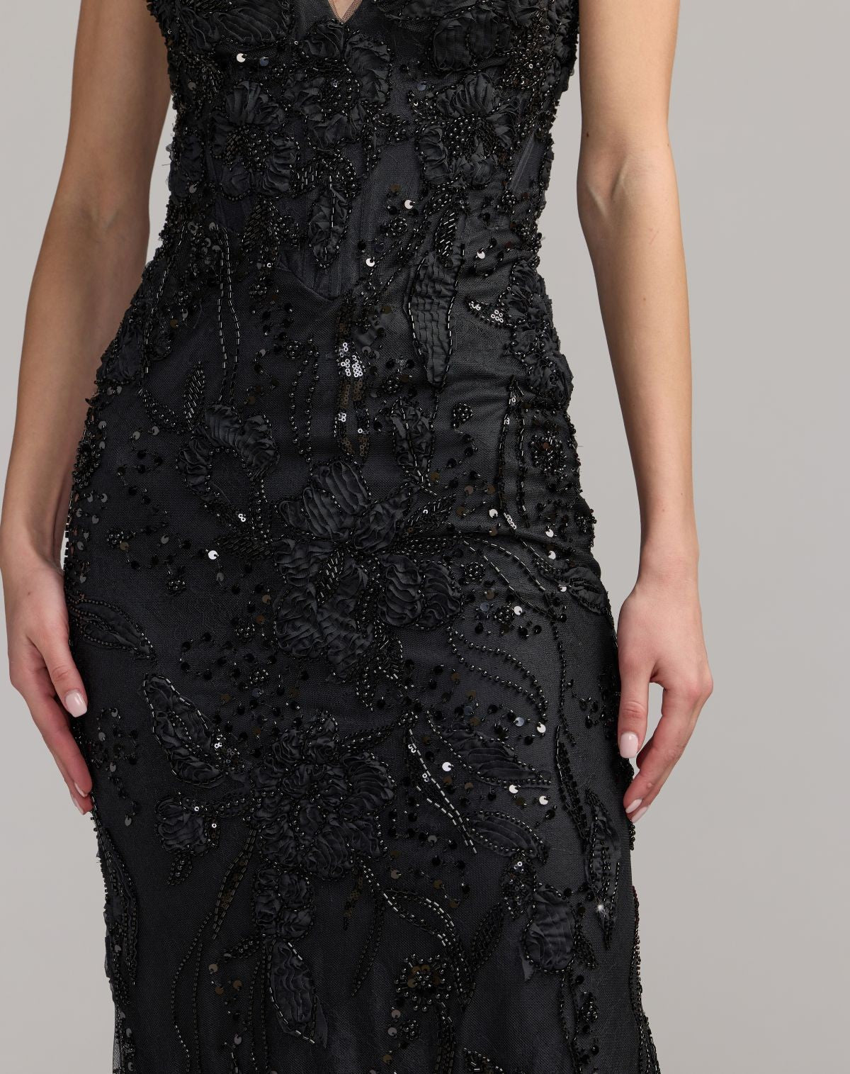 Black Embellished Lace Strapless Sweetheart Gown