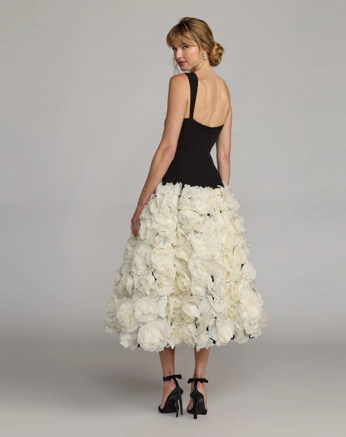 Black Cream Scoop Neck 3D Floral A-Line Midi Dress