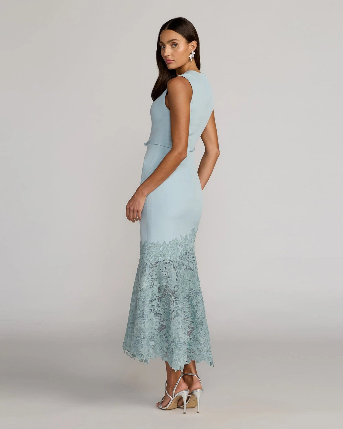 Blue Embroidered Hem Sleeveless Midi Dress with Bow