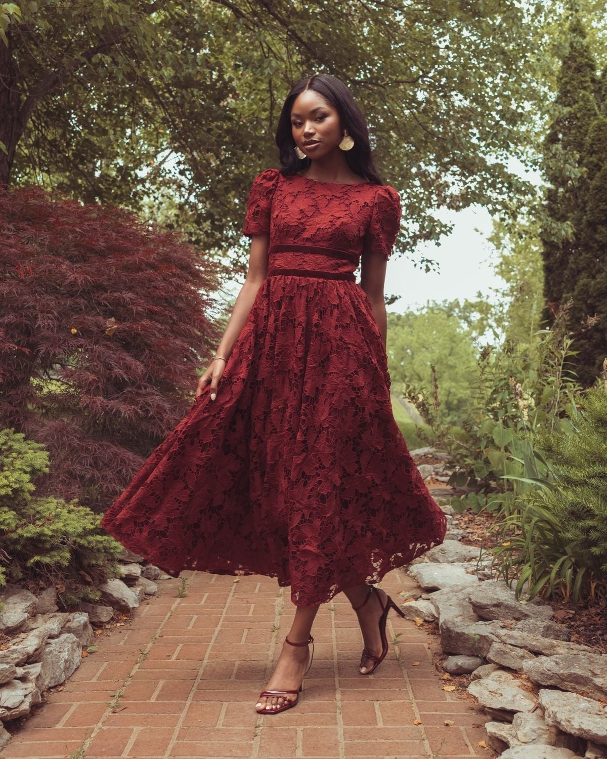 Burgundy A-Line Short Sleeve Lace Midi Dress